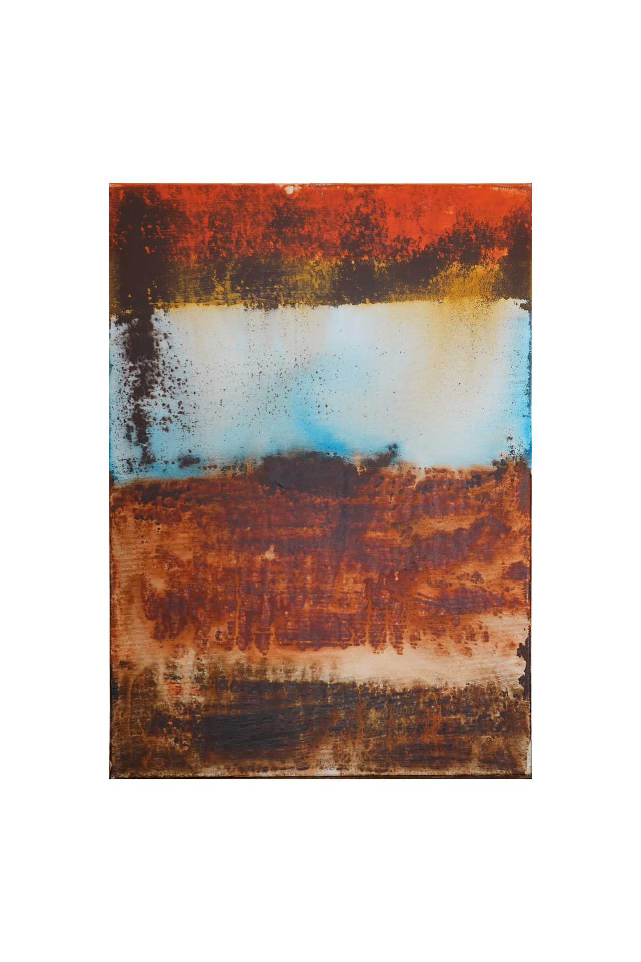Toile verticale aux rouges orangés et terres sombres avec une large ouverture bleu clair au centre.